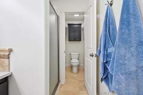 Bath - 21192 E 112th St S, Broken Arrow, OK 74014 photo 7 of 7