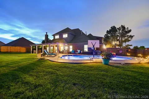 21192 E 112th St S, Broken Arrow, OK 74014