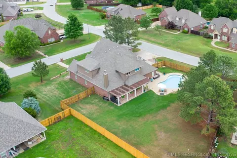 View/Area - 21192 E 112th St S, Broken Arrow, OK 74014 photo 3 of 6