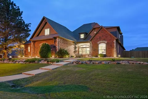 Exterior - 21192 E 112th St S, Broken Arrow, OK 74014 photo 15 of 16