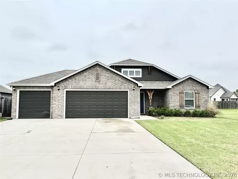 31752 E 62nd Pl S, Broken Arrow, OK 74014