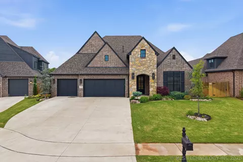 12522 S Darlington Ave, Bixby, OK 74008