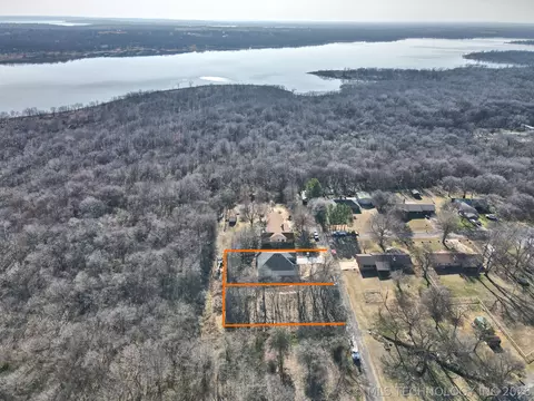 S 321st Road, Wagoner, OK 74467