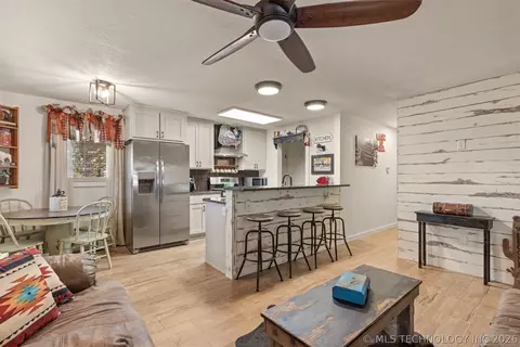 Kitchen - 1019 N 7th St, Jay, OK 74346 photo 1 of 5