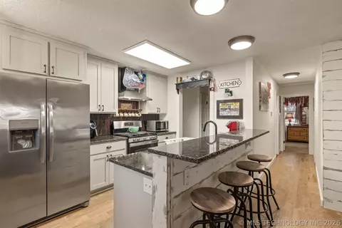 Kitchen - 1019 N 7th St, Jay, OK 74346 photo 2 of 5