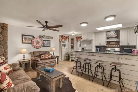 Living - 1019 N 7th St, Jay, OK 74346 photo 1 of 4