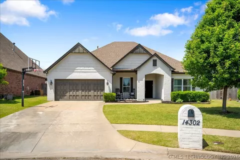 14302 S Florence Ave, Bixby, OK 74008