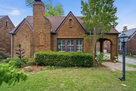 1915 S Yorktown Ave, Tulsa, OK 74104