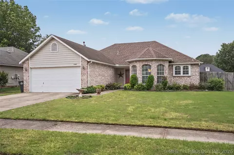 11862 S 269th East Ave, Coweta, OK 74429