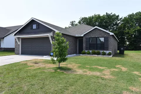 13916 S Quincy St, Glenpool, OK 74033