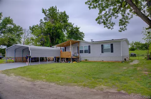 5769 W 1st St, Tulsa, OK 74127
