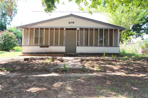 608 Lincoln St, Ryan, OK 73565