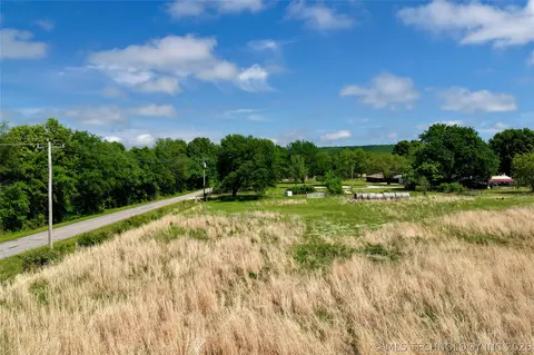 2 Texanna Rd, Checotah, OK 74432 photo 2