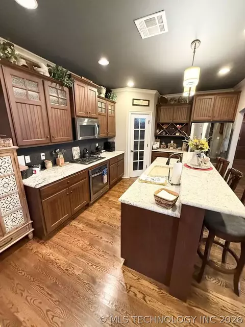 Kitchen - 18522 E 42nd St, Tulsa, OK 74134 photo 3 of 3
