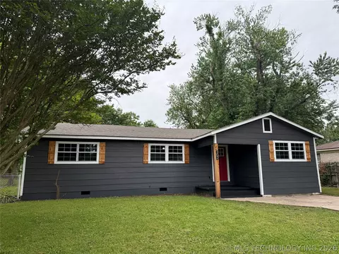 702 6th Ave, Warner, OK 74469