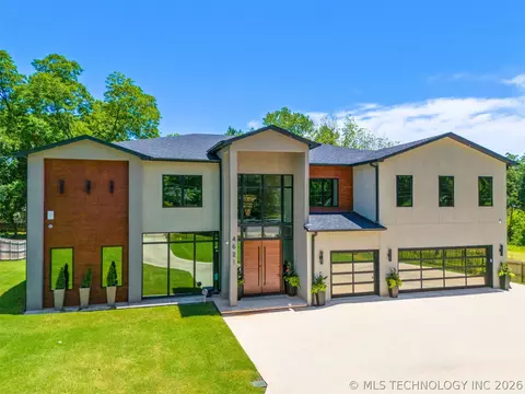 4621 S Columbia Pl, Tulsa, OK 74105