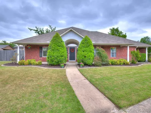 7801 N 127th East Ave, Owasso, OK 74055