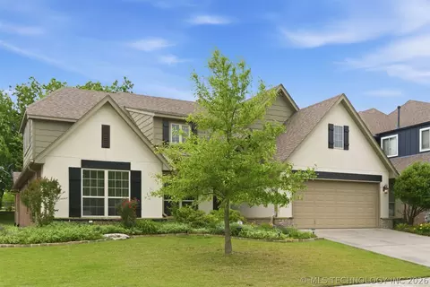 11008 S Sycamore St, Jenks, OK 74037
