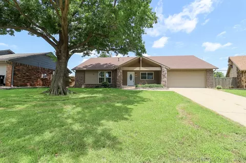 1404 W Indianola St, Broken Arrow, OK 74012