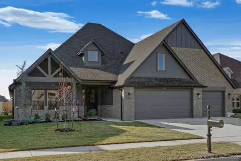 Exterior - 7109 E Queens St, Broken Arrow, OK 74014 photo 4 of 4