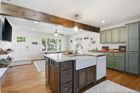 Kitchen - 302 E 12th St, Claremore, OK 74017 photo 2 of 4