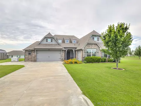 13301 N 59th East Pl, Collinsville, OK 74021