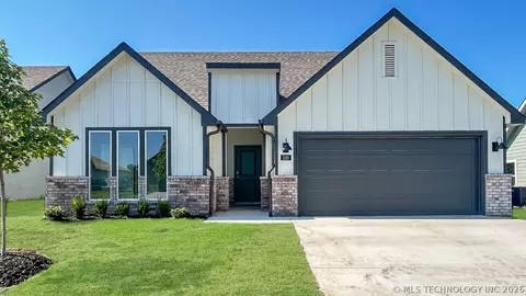 210 Washington St, Kellyville, OK 74039