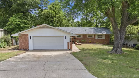 3525 S Urbana Ave, Tulsa, OK 74135