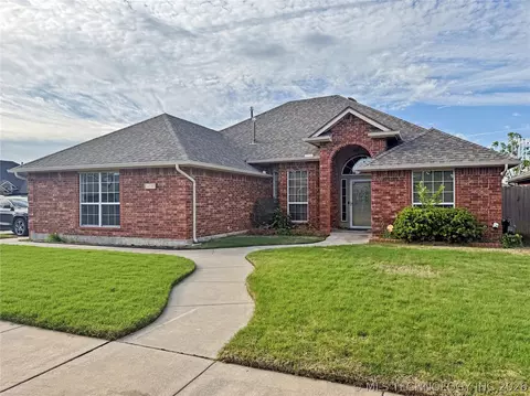 500 SW 160th St, Oklahoma City, OK 73170