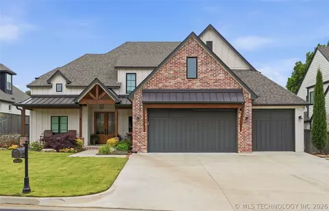 10826 S Fir St, Jenks, OK 74037