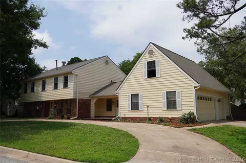6515 E 87th Pl, Tulsa, OK 74133