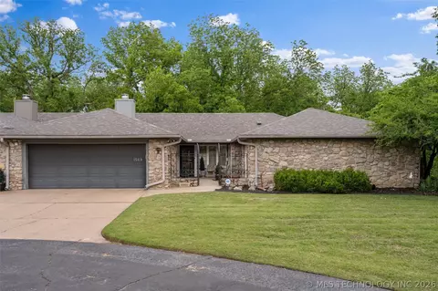 1569 Pecan Pl, Bartlesville, OK 74003