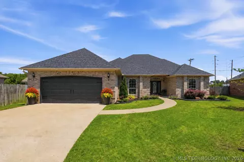 1515 Redwood Pl, Tahlequah, OK 74464