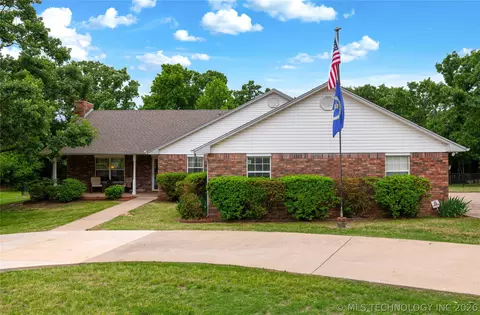52 Ash Ct, Eufaula, OK 74432
