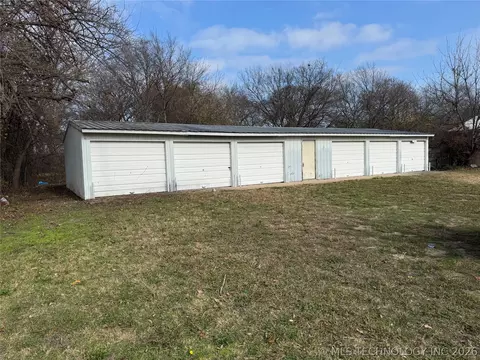 327 6th SW, Ardmore, OK 73401