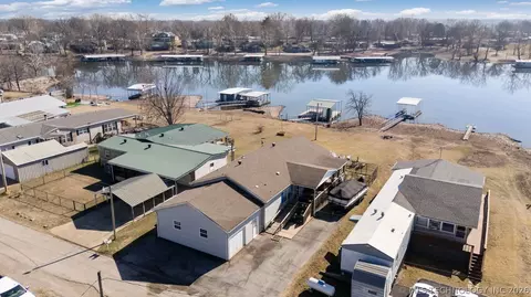 25401 S 603 Rd, Grove, OK 74344