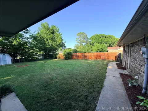 Exterior - 5202 Pheasant Run Rd, Durant, OK 74701 photo 5 of 13