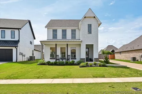 6016 E 126 Pl S, Bixby, OK 74008
