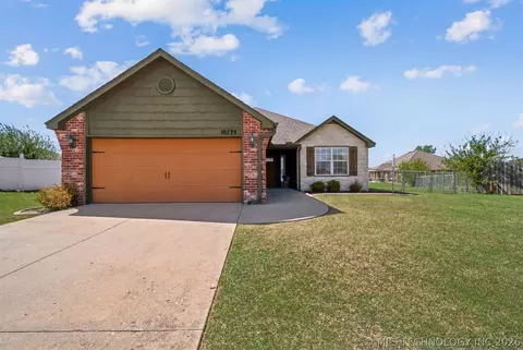10739 E 121st Ct N, Collinsville, OK 74021