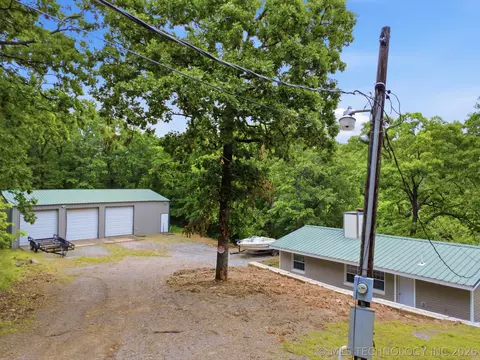 Exterior - 4248 W Pilot Dr, Hulbert, OK 74441 photo 4 of 7