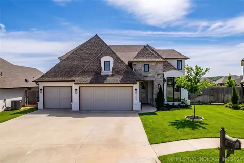 2894 E 142nd Ct S, Bixby, OK 74008