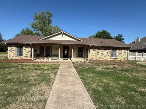 776 W 97th Pl S, Jenks, OK 74037