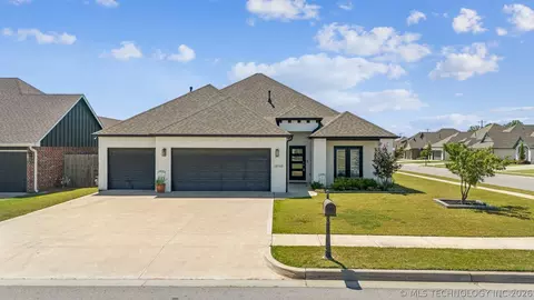 10102 S 230th East Ave, Broken Arrow, OK 74014