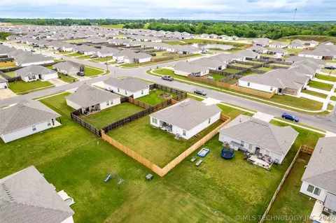 View/Area - 23317 E 114th St S, Broken Arrow, OK 74014 photo 5 of 5