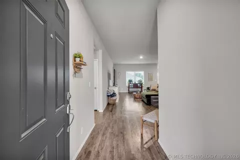 Entry Way - 23317 E 114th St S, Broken Arrow, OK 74014 photo 1 of 3