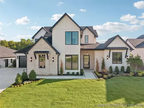 8200 Elgin St, Broken Arrow, OK 74014