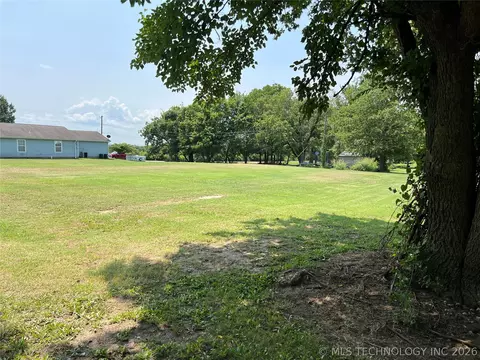 370 N Downing Ave, Dewey, OK 74029