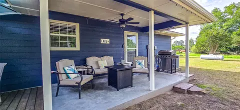 Exterior - 56 Delaware St, Eufaula, OK 74432 photo 7 of 18