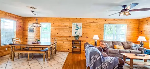 Dining - 56 Delaware St, Eufaula, OK 74432 photo 2 of 3