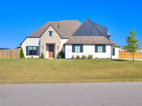 15907 E 106th Pl N, Owasso, OK 74055